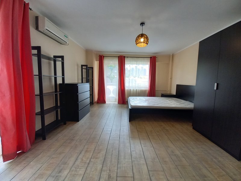 Bulevard Unirii str Traian, Studio 45mp, Decomandat, AC, Renovat Total