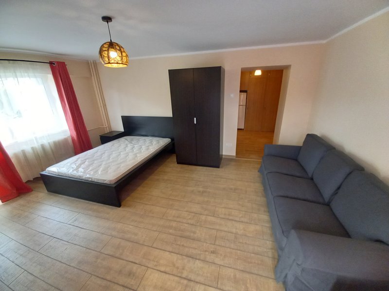 Bulevard Unirii str Traian, Studio 45mp, Decomandat, AC, Renovat Total